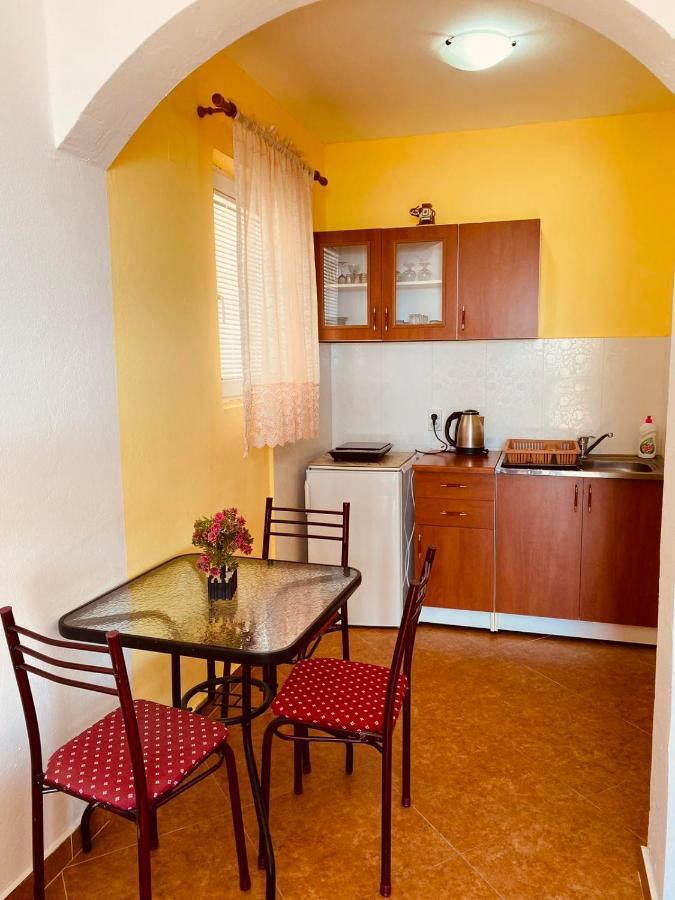 Djonovic Apartments Bar Εξωτερικό φωτογραφία