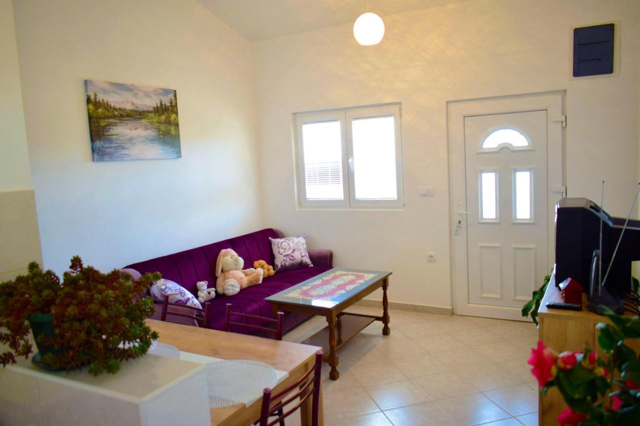Djonovic Apartments Bar Εξωτερικό φωτογραφία